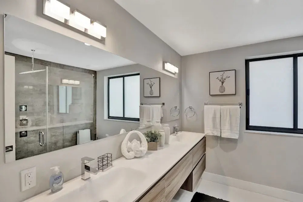 Renovated 5 Br Home with Heated Pool