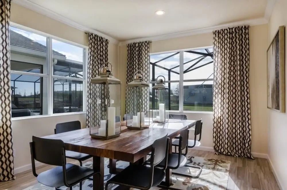 Luxury 5 bedroom suites just 10 minutes from Disne