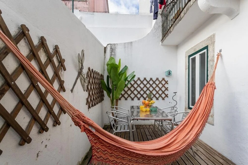 Estrela Patio Apartment by LU Holidays