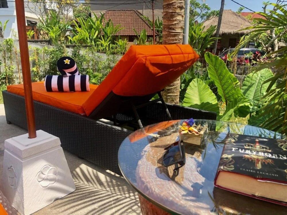 The Sender Pool Suites