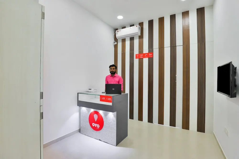 OYO 15635 Elite Rooms & Banquet