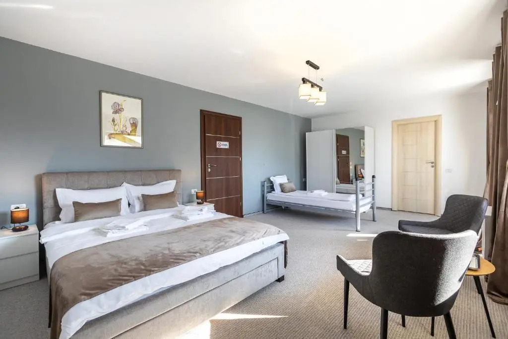 Emerald Residence