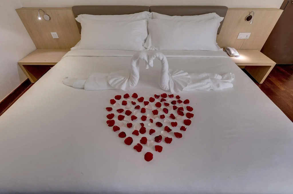 Rocana Hotel