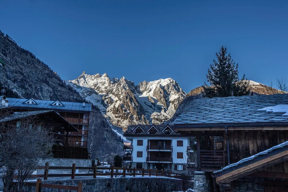 JOIVY Family Apartment, near Ski Lifts, In Courmayeur