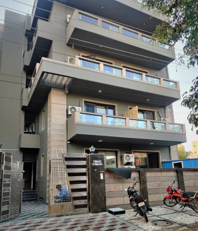 Bluo Classic - 2 Bhk Dlf Golf Course - Balcony, Lift