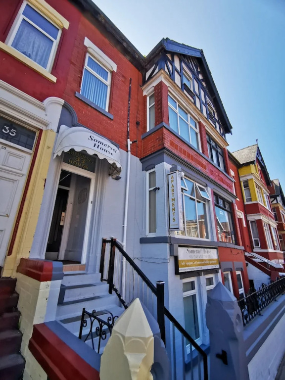 Immaculate 1-bed Apartment in Blackpool - Sleeps 5