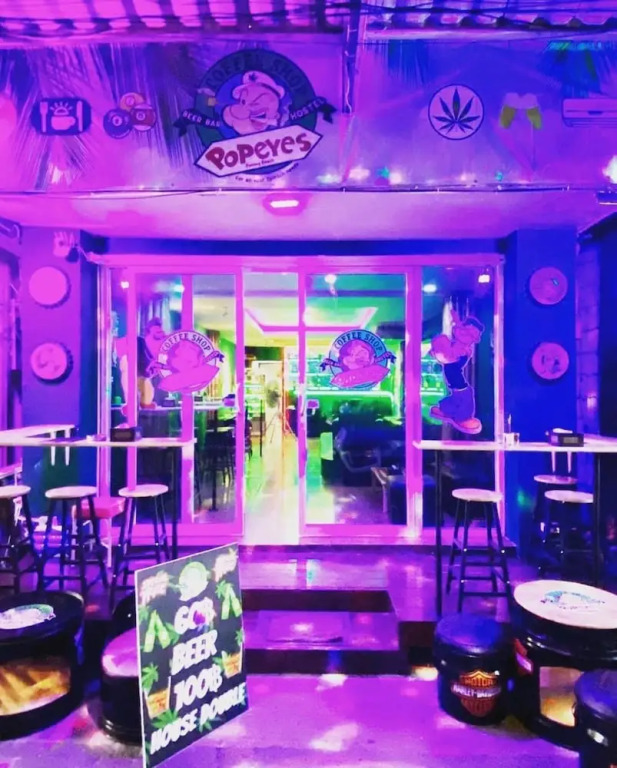 Popeyes Hostel Coffeeshop and Beer Bar