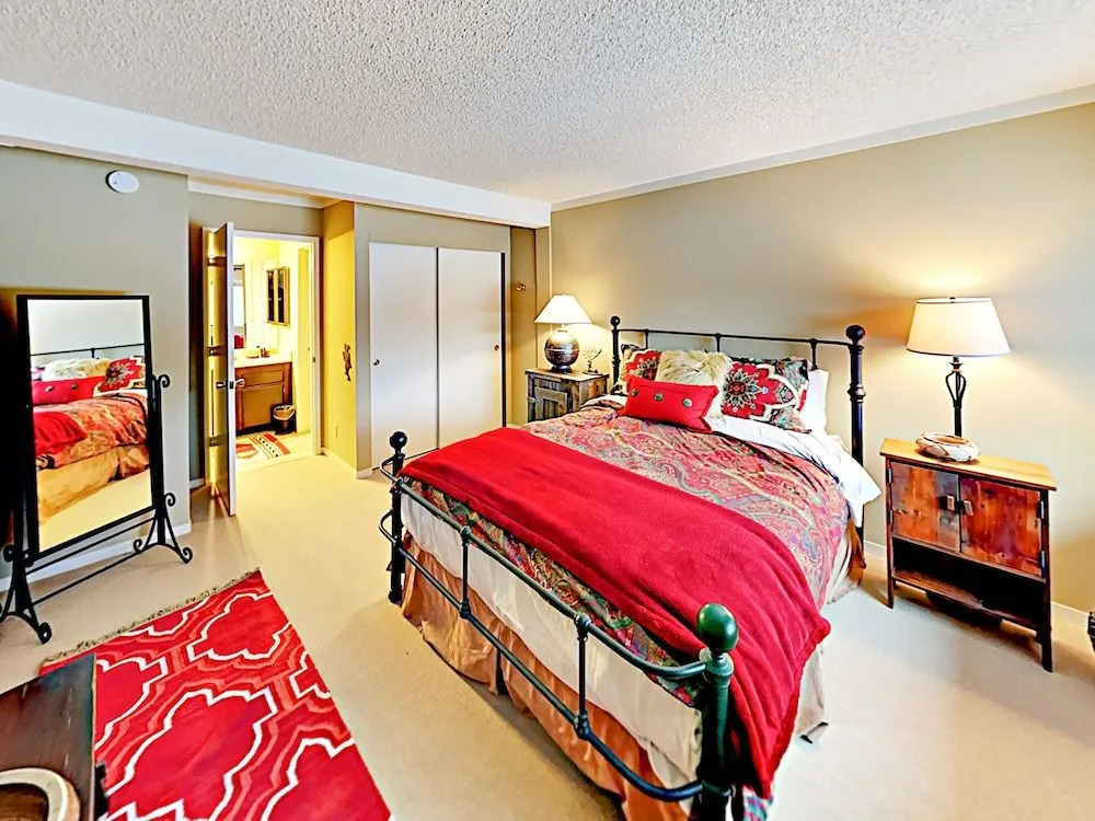Mammoth Slopes Unit #72 - 2 Br Condo