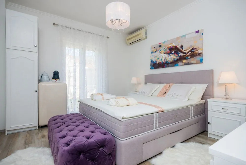 Apartment & Rooms Duja
