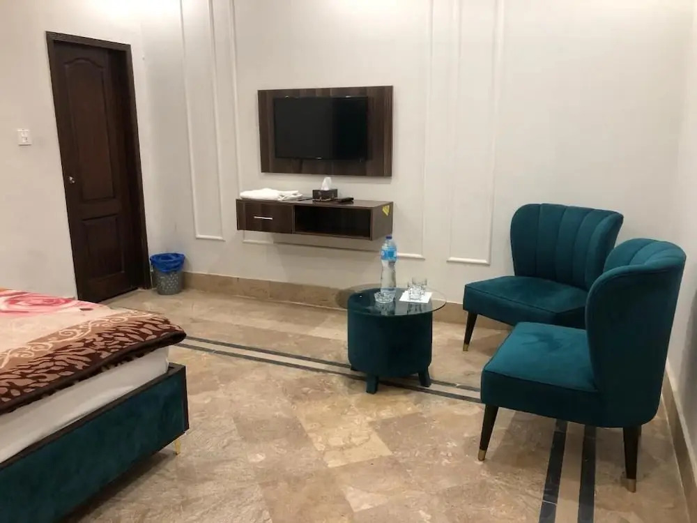 Hotel Five Season Lahore