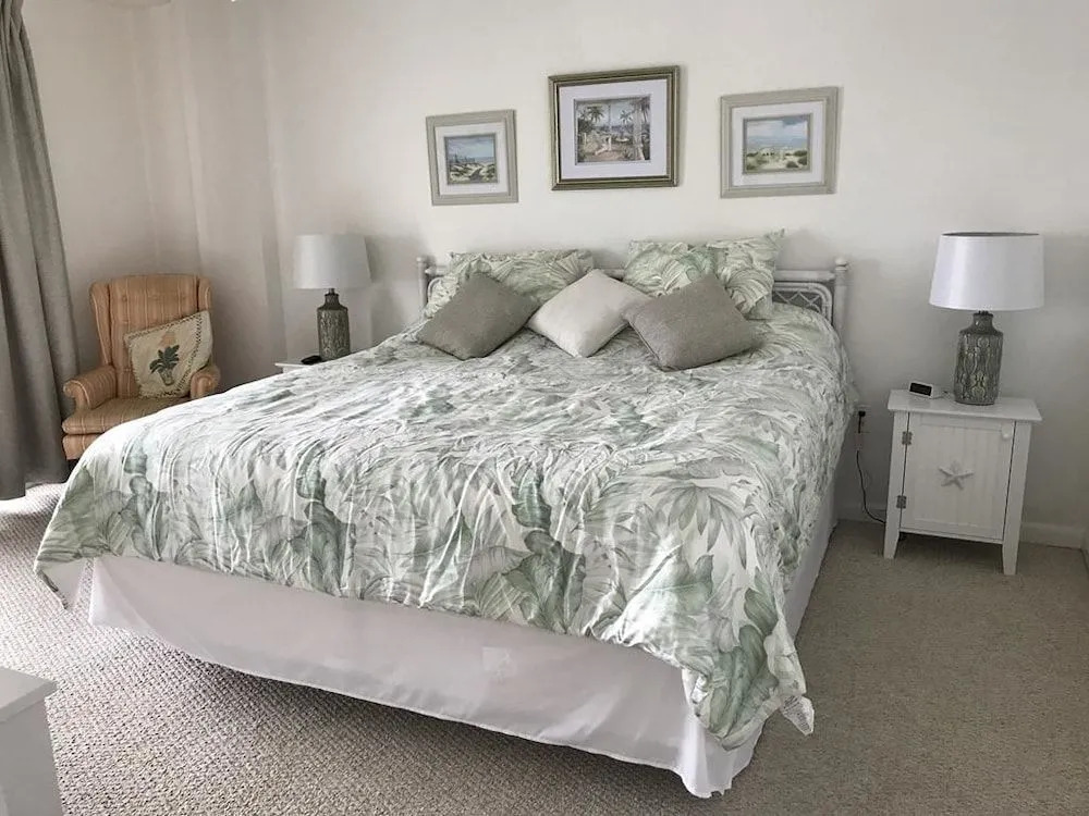Crescent Sands CB, 6-G - 3 Br Condo