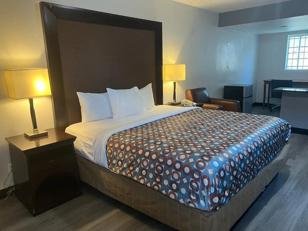 Goldstar Inn