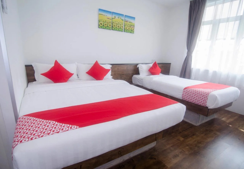 Mandurah Room & Cafe by OYO Rooms