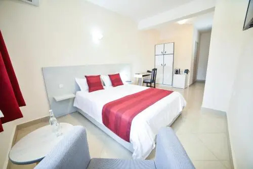 Lova Hotel