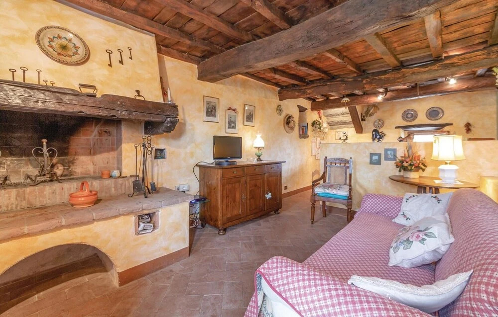 Amazing Apartment in Ambra AR With 2 Bedrooms and Outdoor Swimming Pool