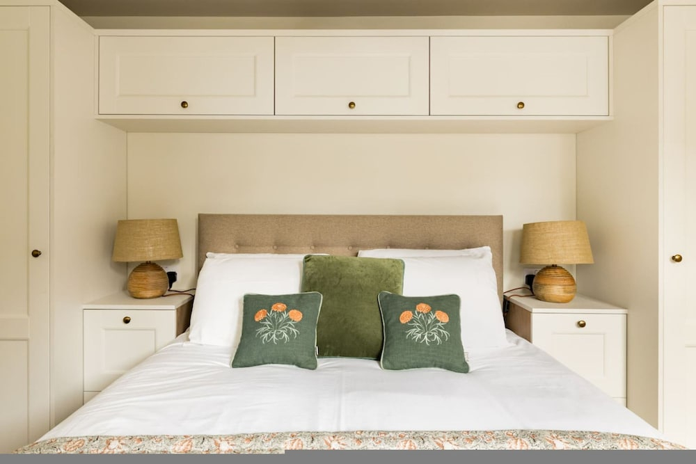 Your Place - 2 Bedroom Mews House in Notting Hill