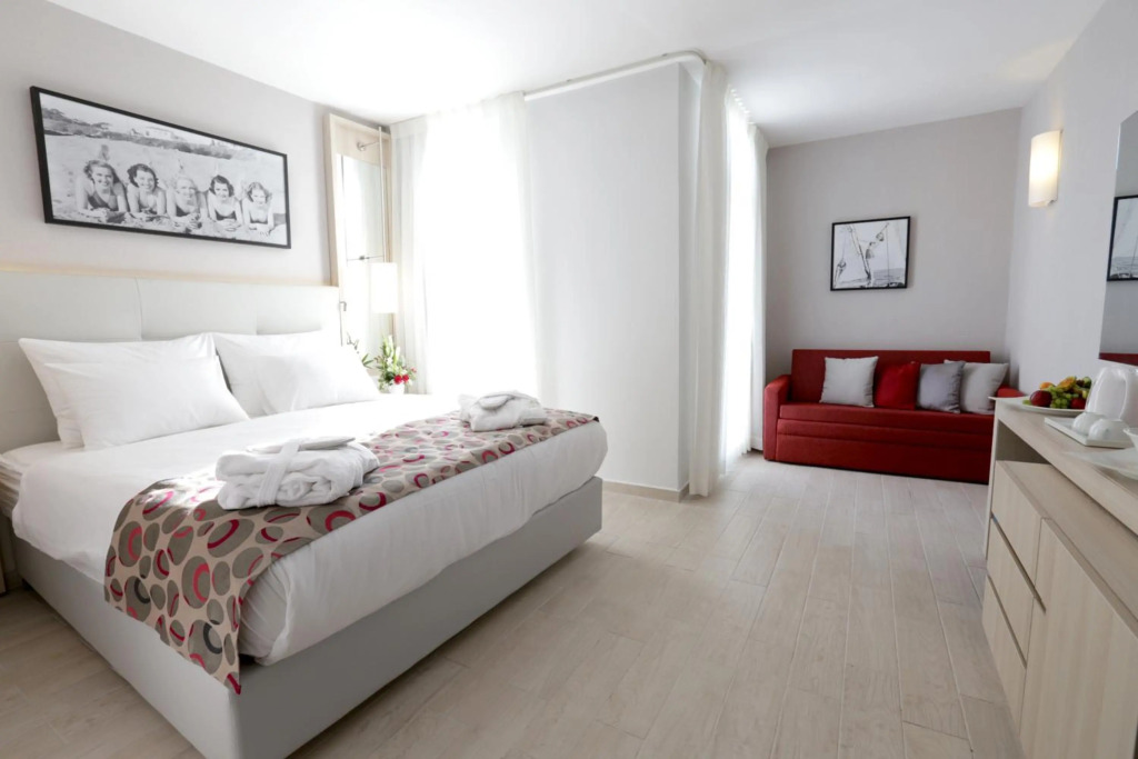 Astral Maris Hotel