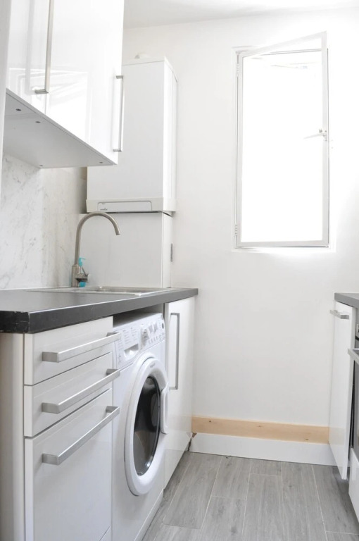 Knightsbridge 1 Bedroom Flat