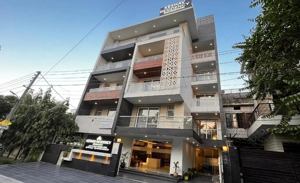 Hotel Keshav Residency - Medicity Gurugram, near Medanta Hospital, Pure Vegetarian