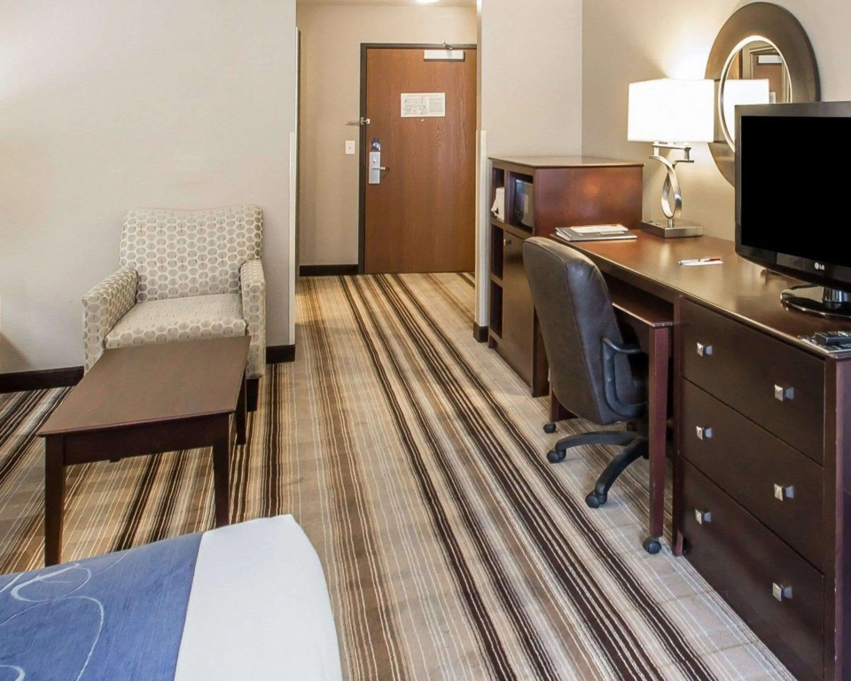 Comfort Suites Hudson I-94