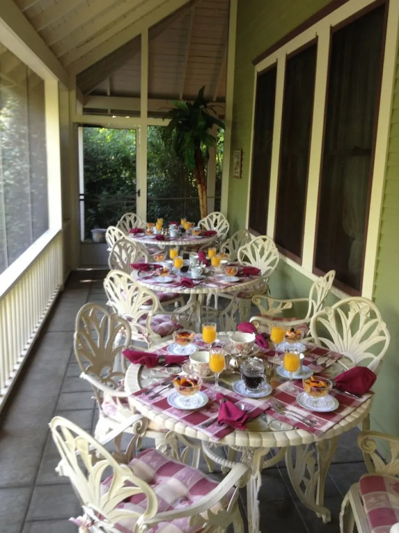 Barretta Gardens Inn