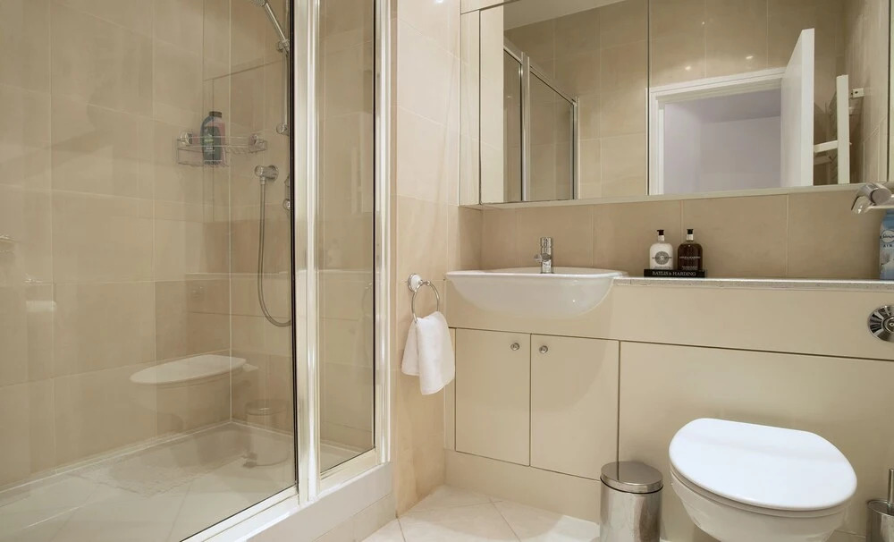 Bayswater 2 Bed Apartment with Terrace