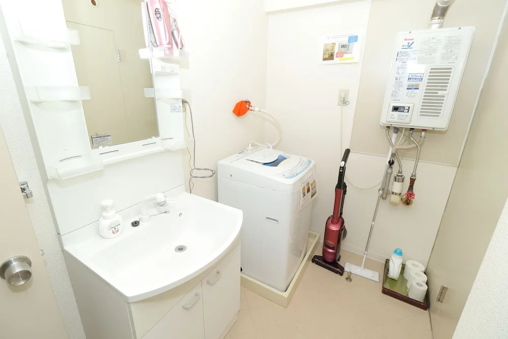 Heights Showa 202