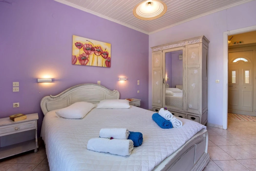 Chrisoula in Longos With 2 Bedrooms and 1 Bathrooms