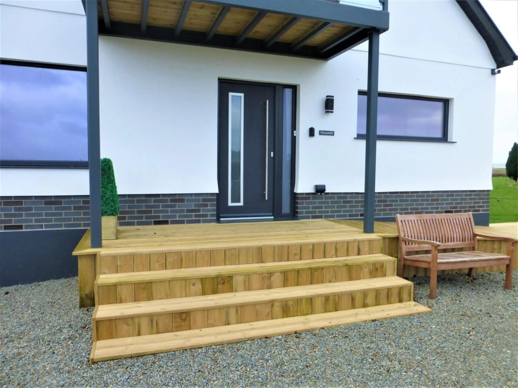 Gerycastell Luxury Holiday Apartment with Stunning Views & EV Station Point
