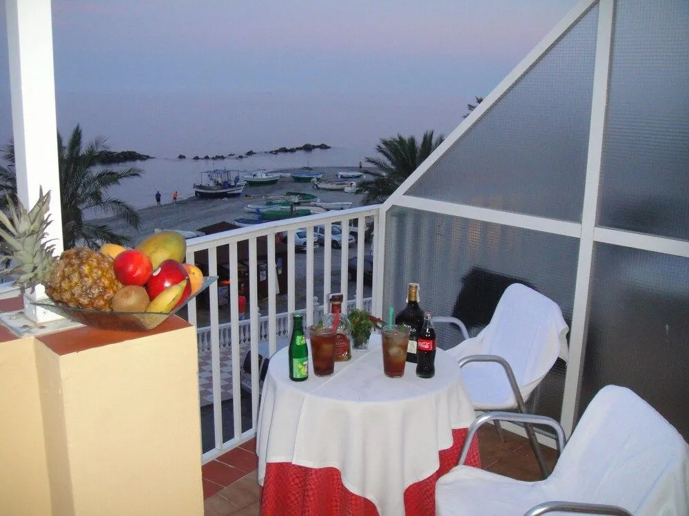 HOSTAL COSTA SOL