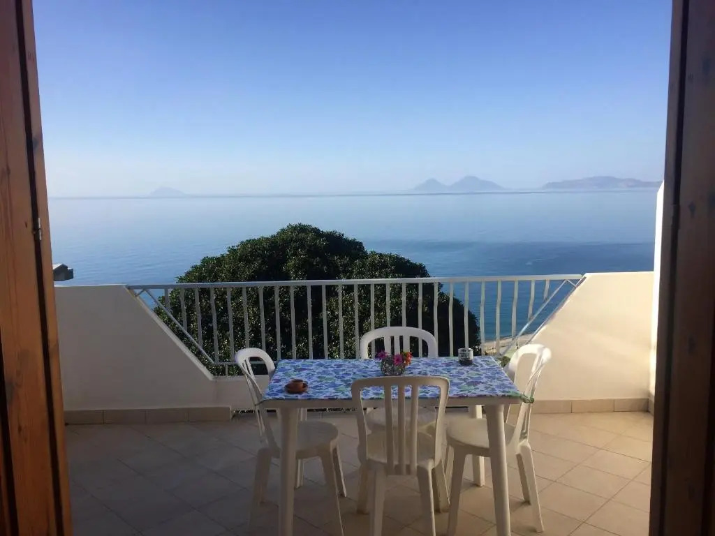 Studio in Calava, With Furnished Balcony and Wifi - 800 m From the Bea