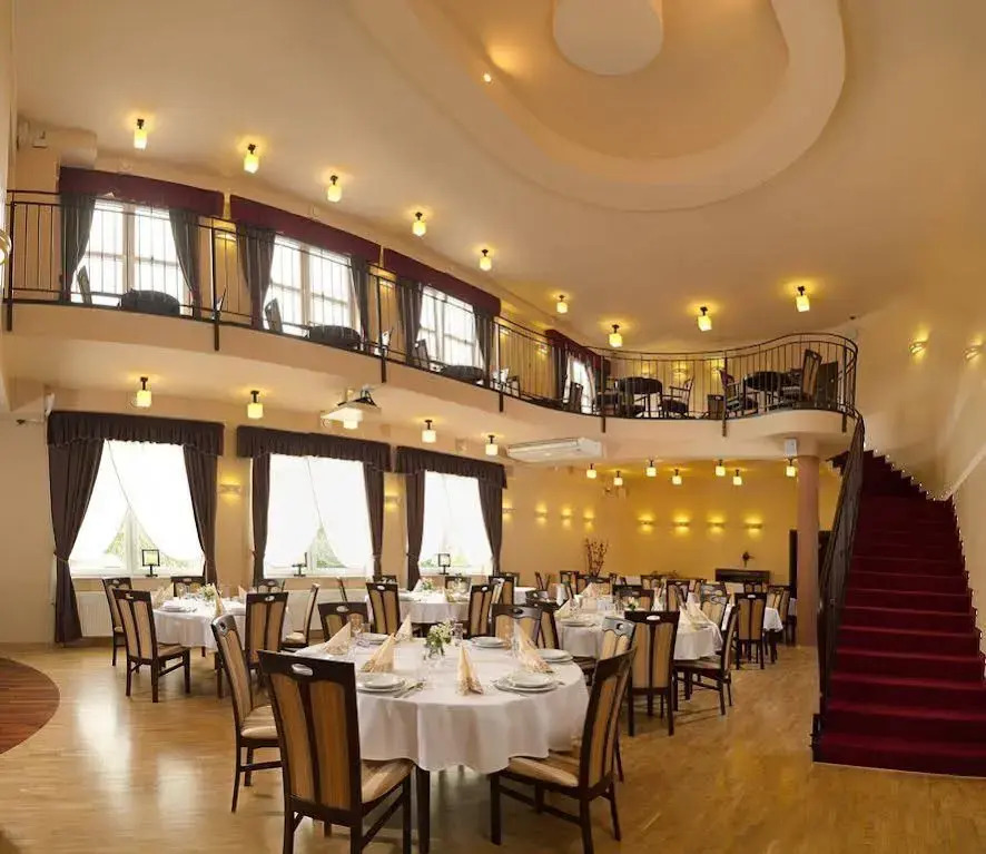 Aura - Hotel & Restaurant & Sauna