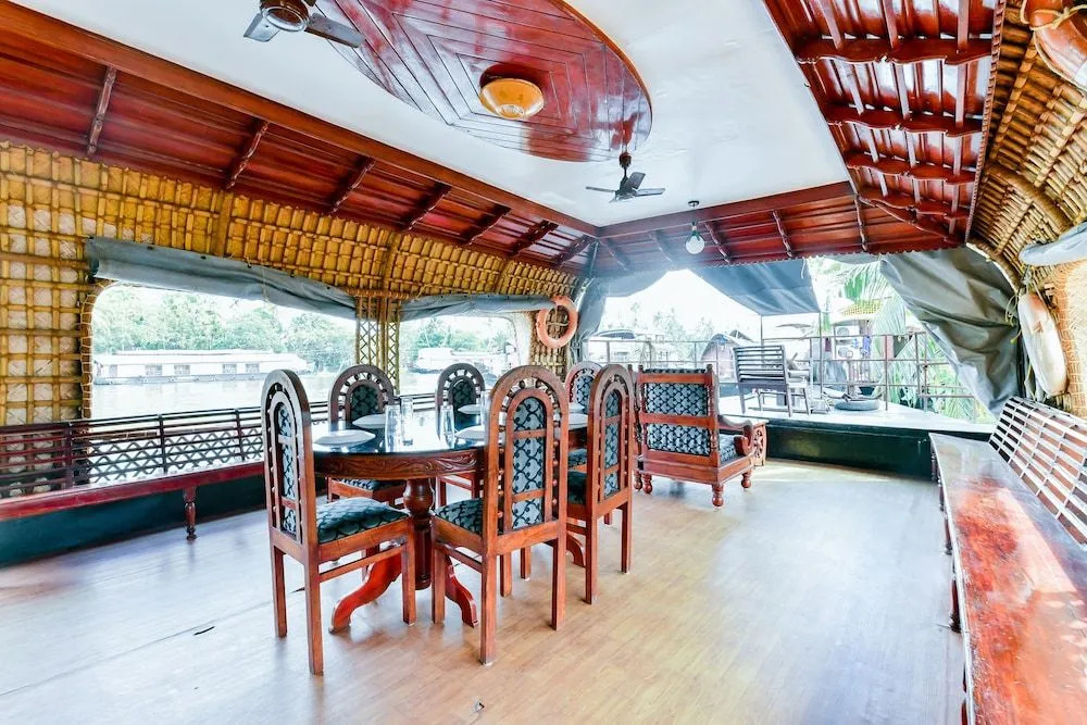 Oyo 24271 Houseboat My Trip 2bhk