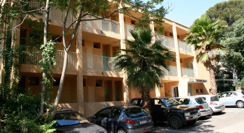 Le Petit Nice