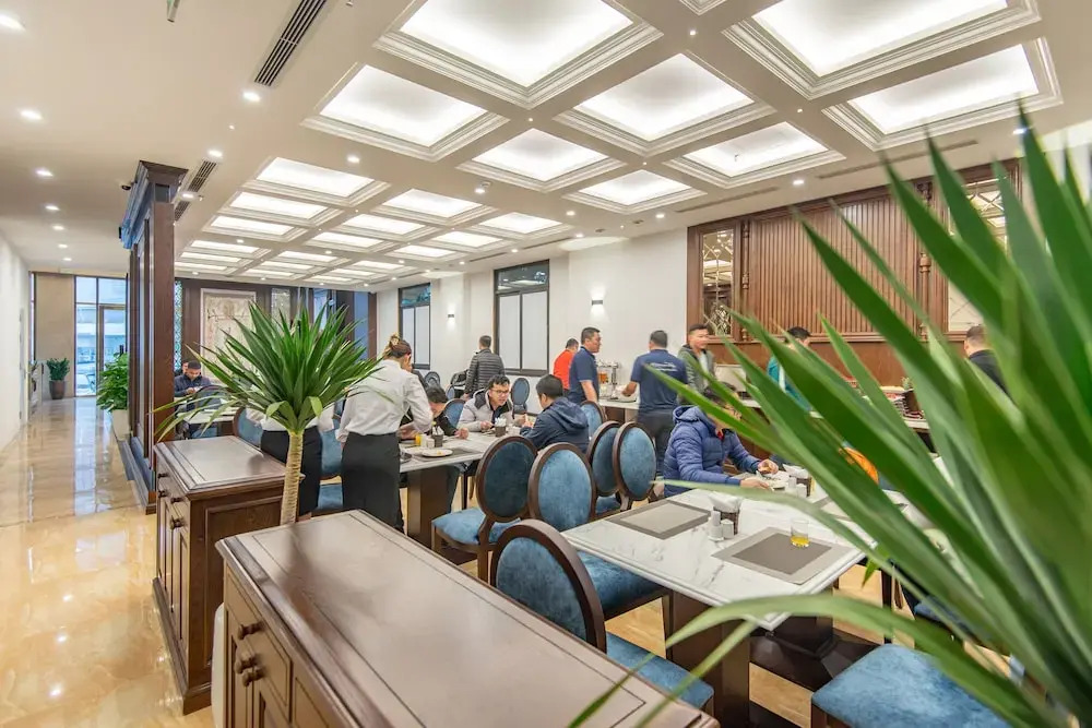 Reyna Luxury Hotel