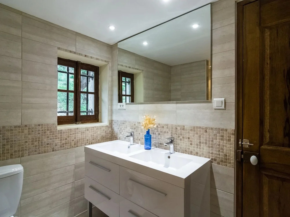 18th Century Country House on Beautiful Private Domain of 8 ha With Private Pool