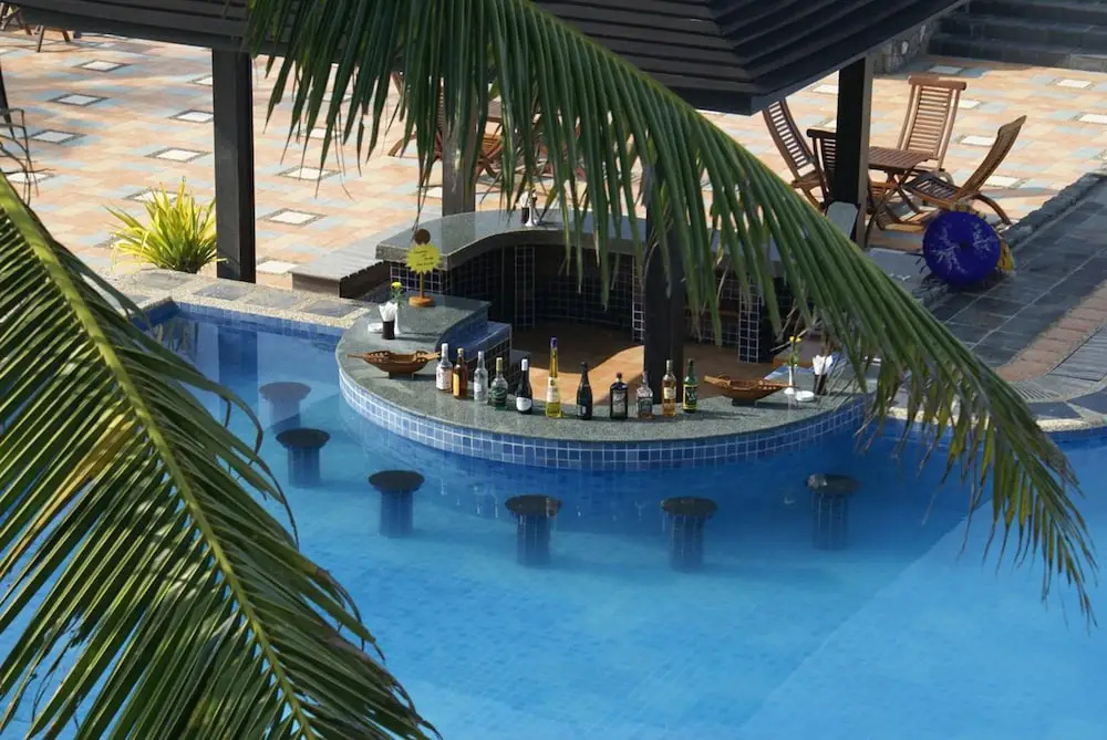 Sunny Paradise Resort