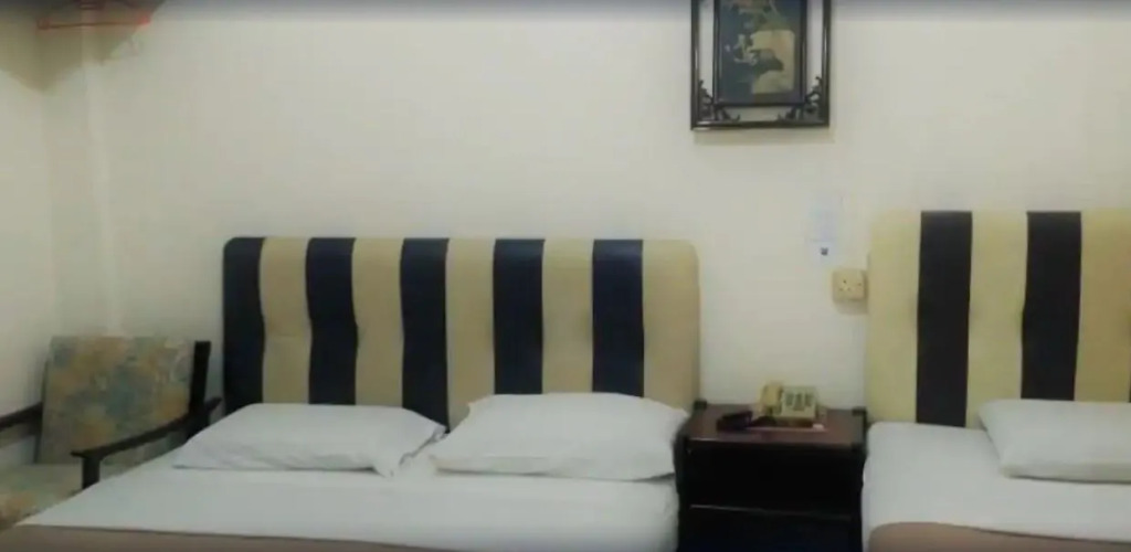 Ang's Hotel