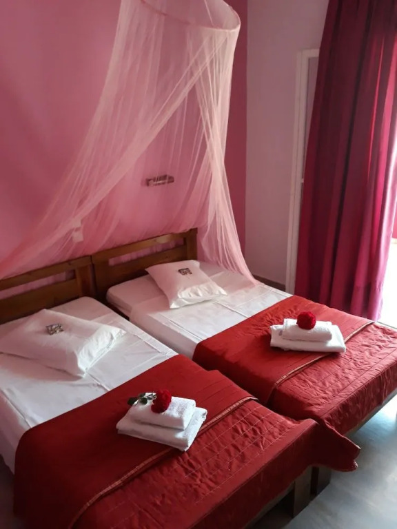 MARGARITAS ROOMS