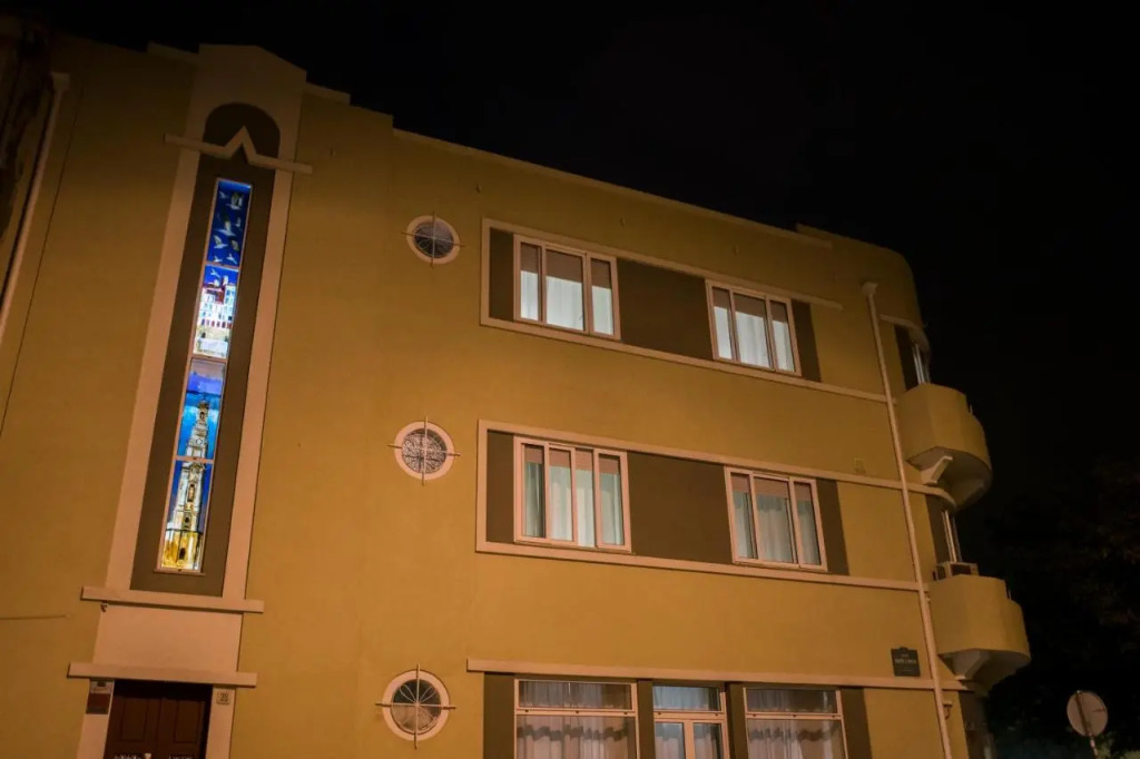 BCharming House