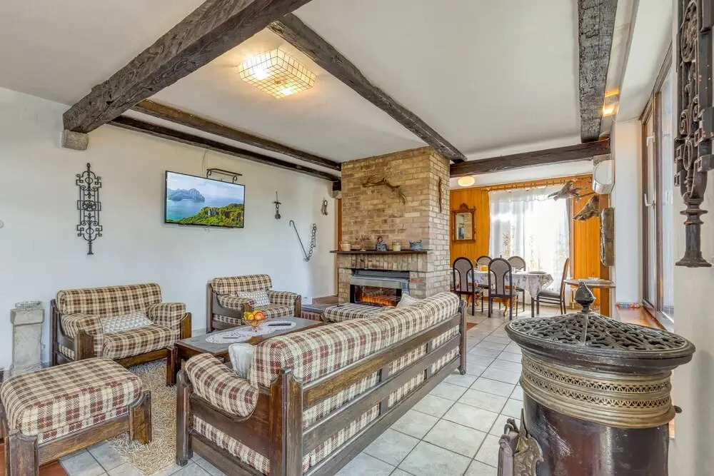 Lake House Felice