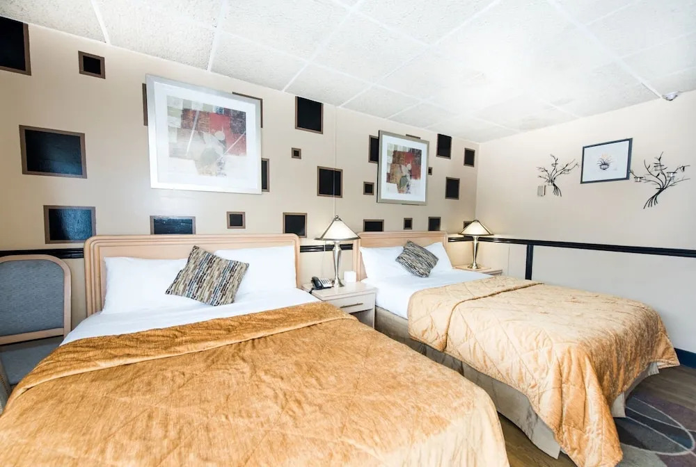 Niagara Parkway Court Motel