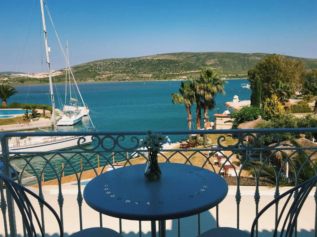 Port Alacati Hotel
