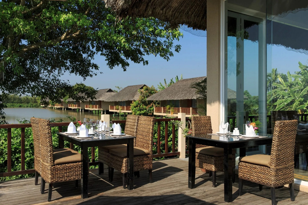 Mekong Riverside Boutique Resort & Spa