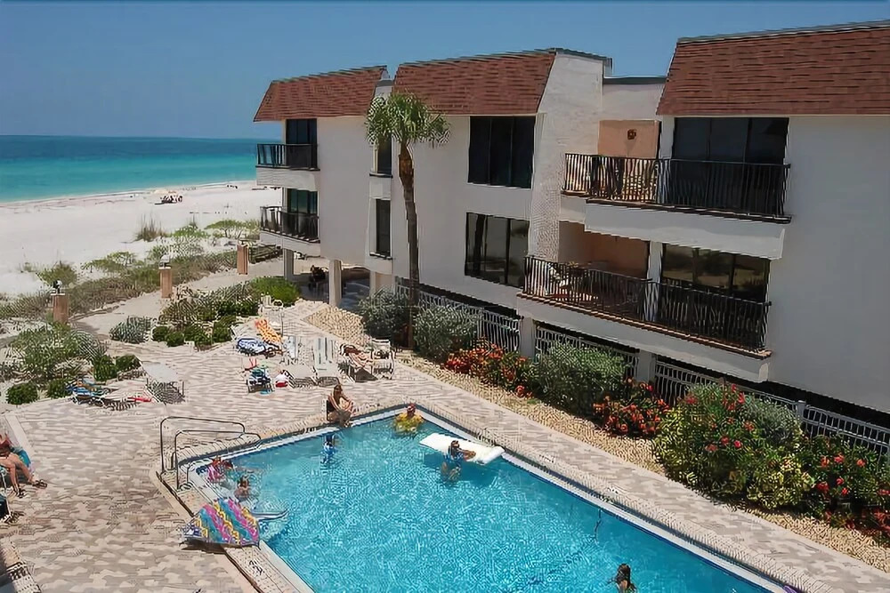 Waters Edge 110N Condo