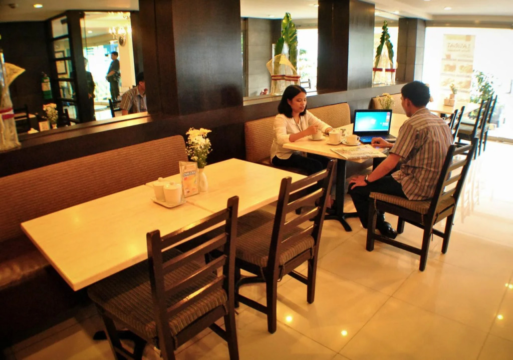 Fersal Hotel Neptune Makati