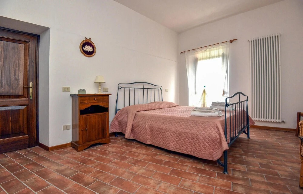 Cozy Home In Nicciano