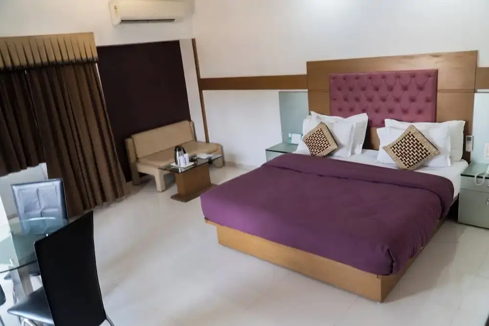 The Horizon Hotel