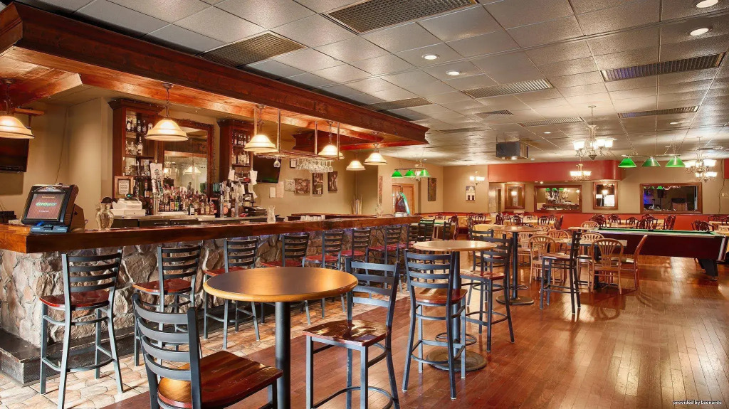Hotel Red Rose by Townhouse Covington I-64