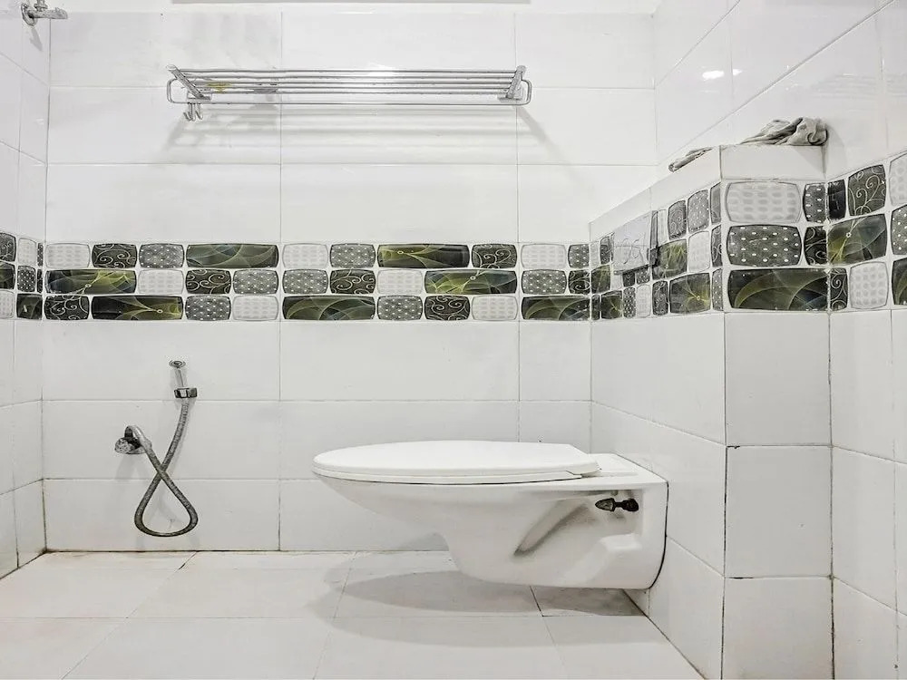 FabHotel Ceerock